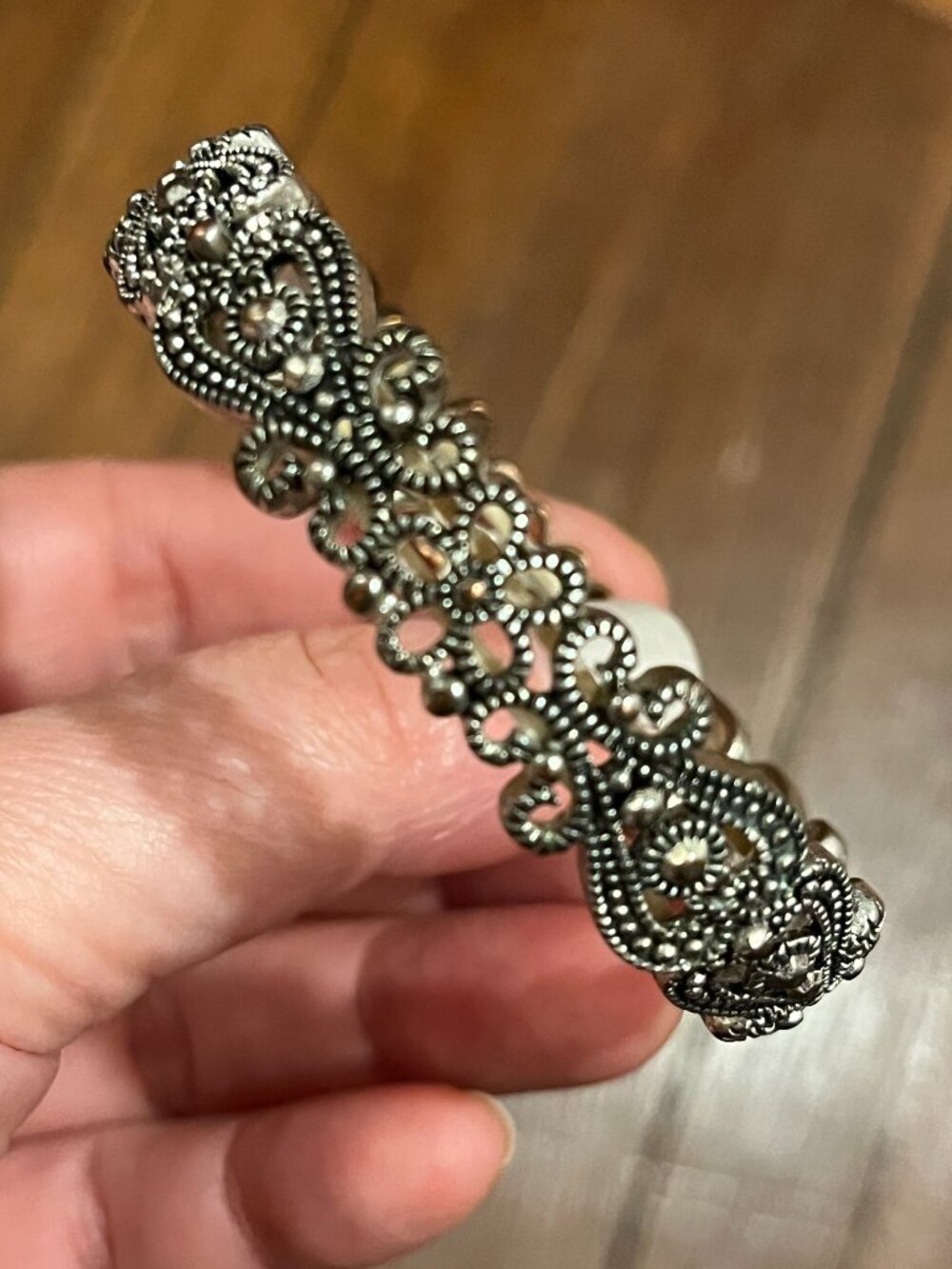 Intricate Stretch Bracelet- Elegant Details - Slip‎ on Jewelry